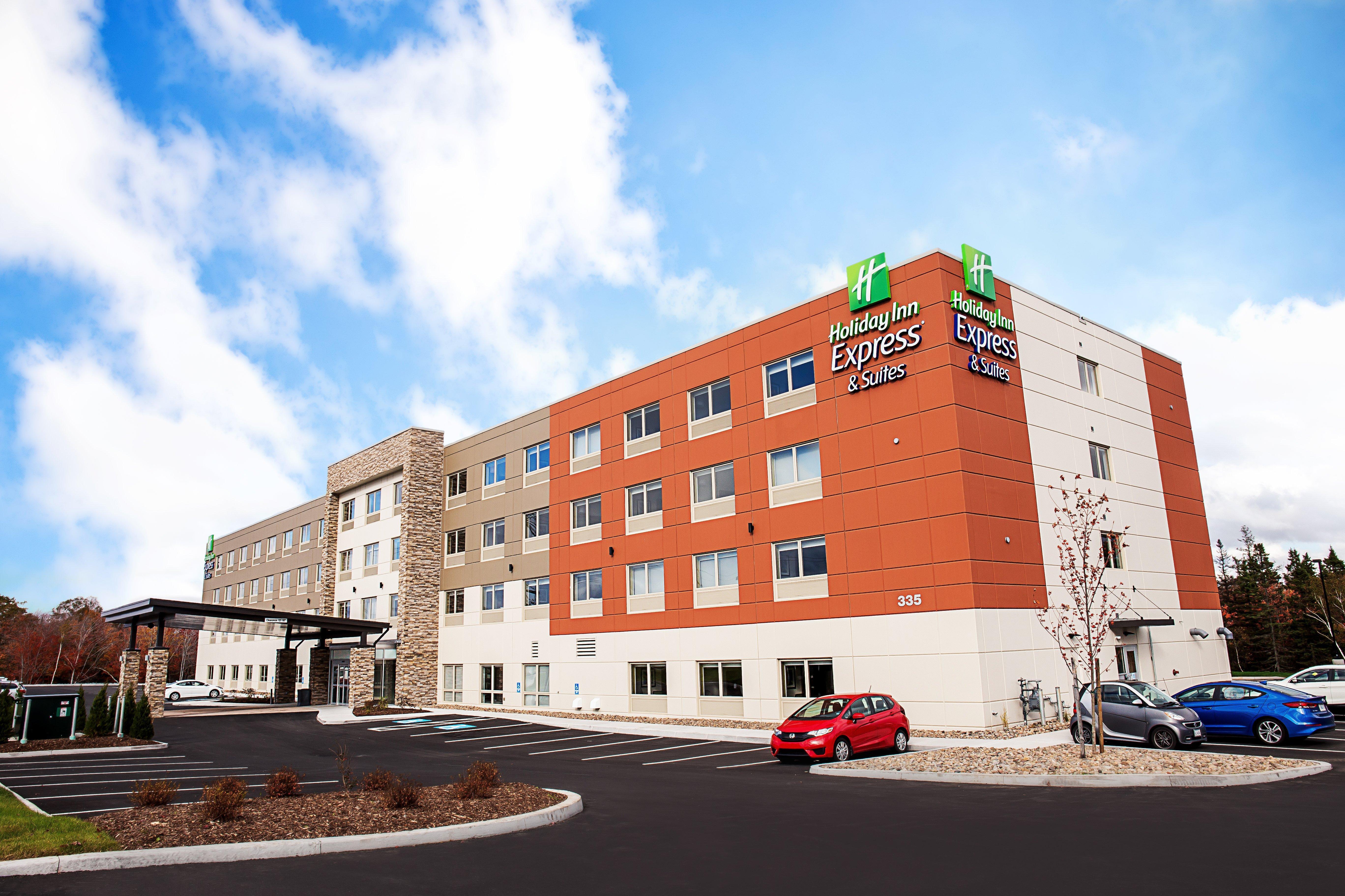Express & - Halifax - Hotel